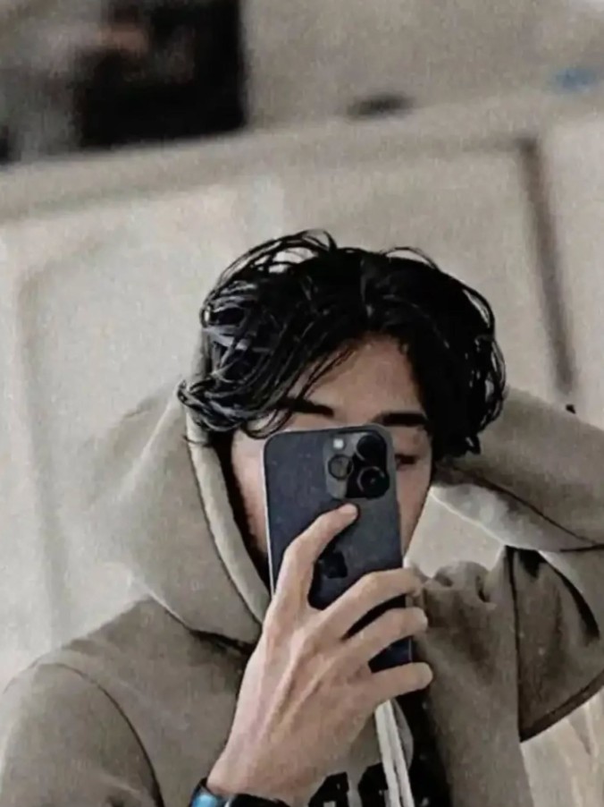 Hidden Face Boys Pic