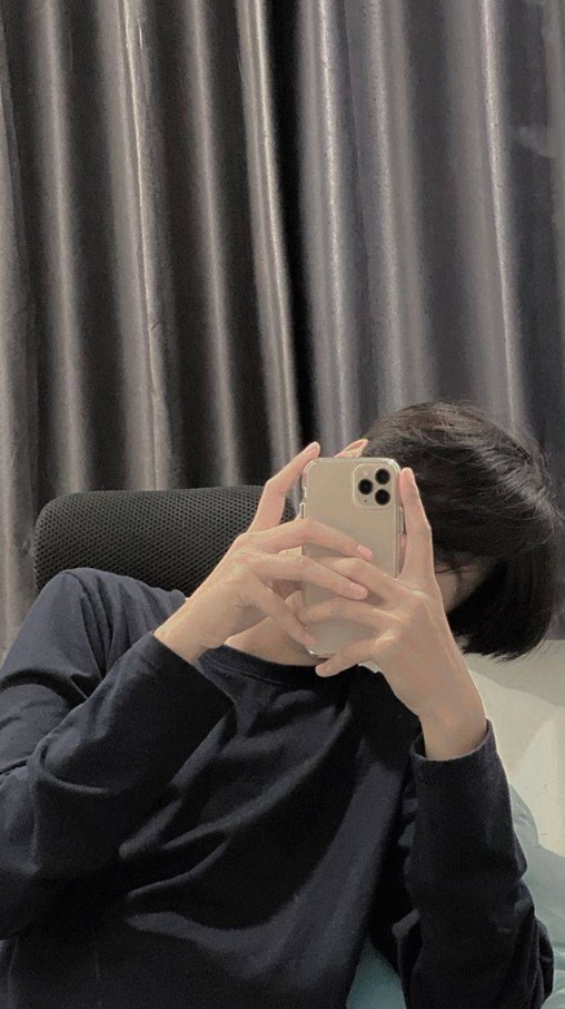 Hidden Face Boys Pic