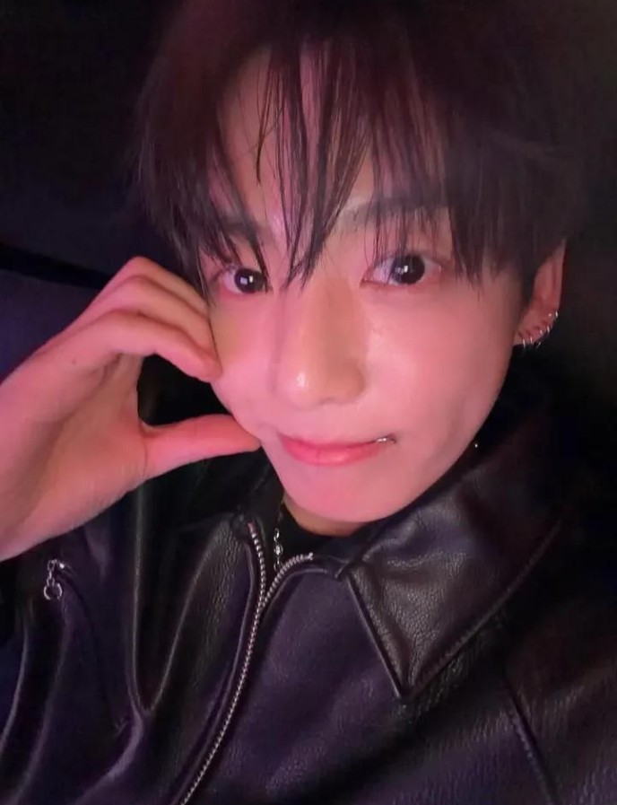 BTS V Cute Photos