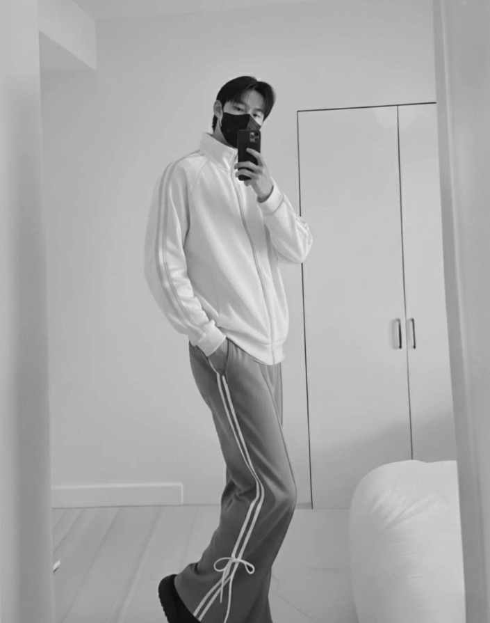 Hidden Face Boys Pic