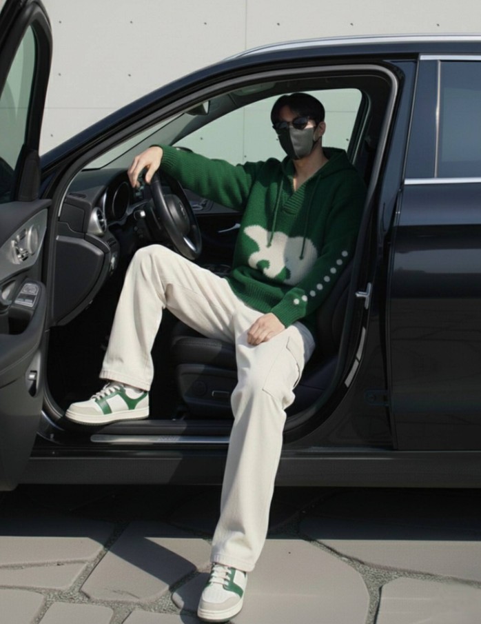 Hidden Face Boys Pic