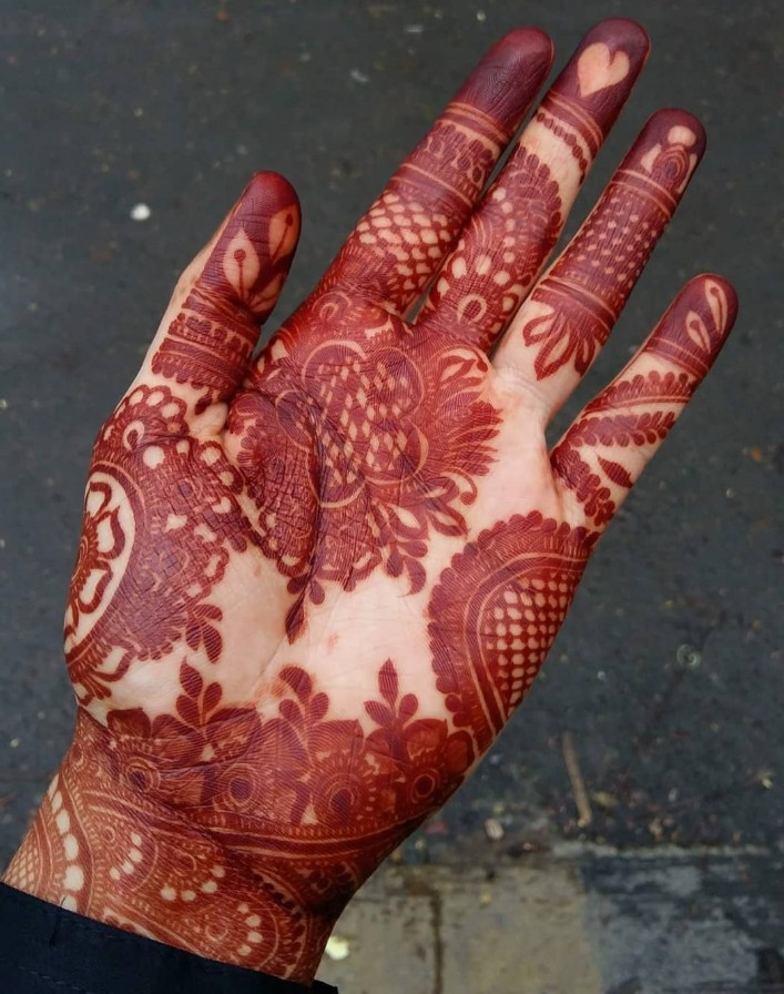 Front Hand Mehndi Design
