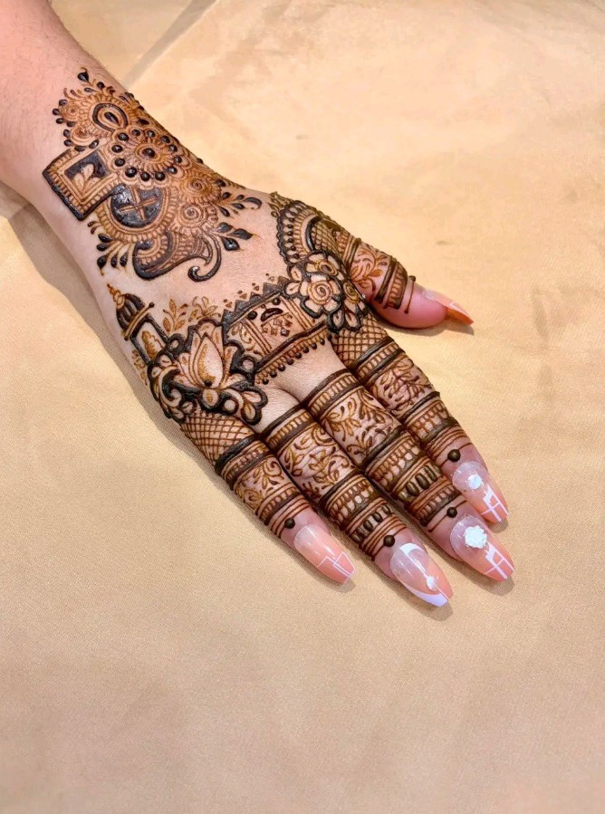 Arabic Mehndi Design