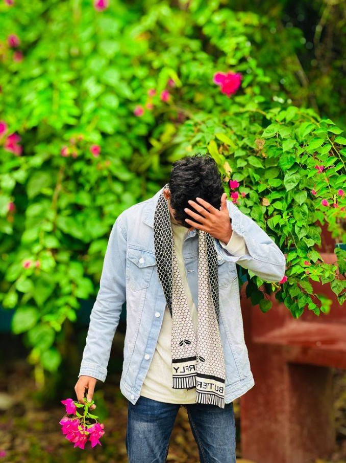 Hidden Face Boys Pic