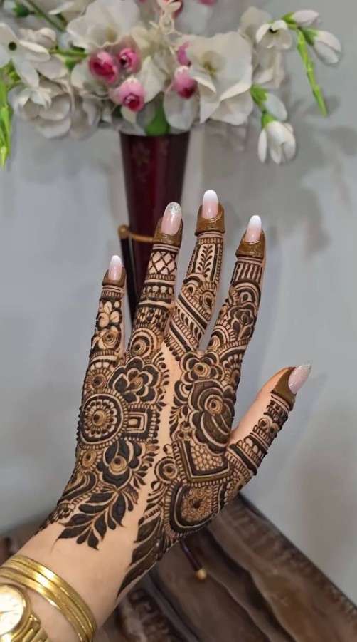 Arabic Mehndi Design