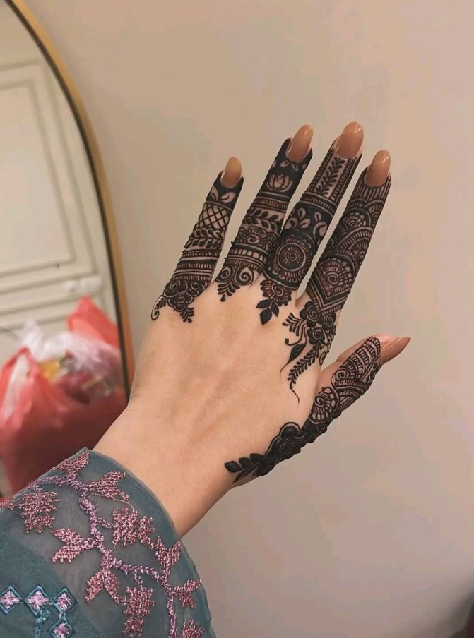 Arabic Mehndi Design