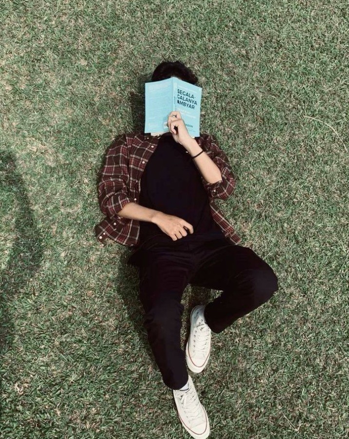 Hidden Face Boys Pic