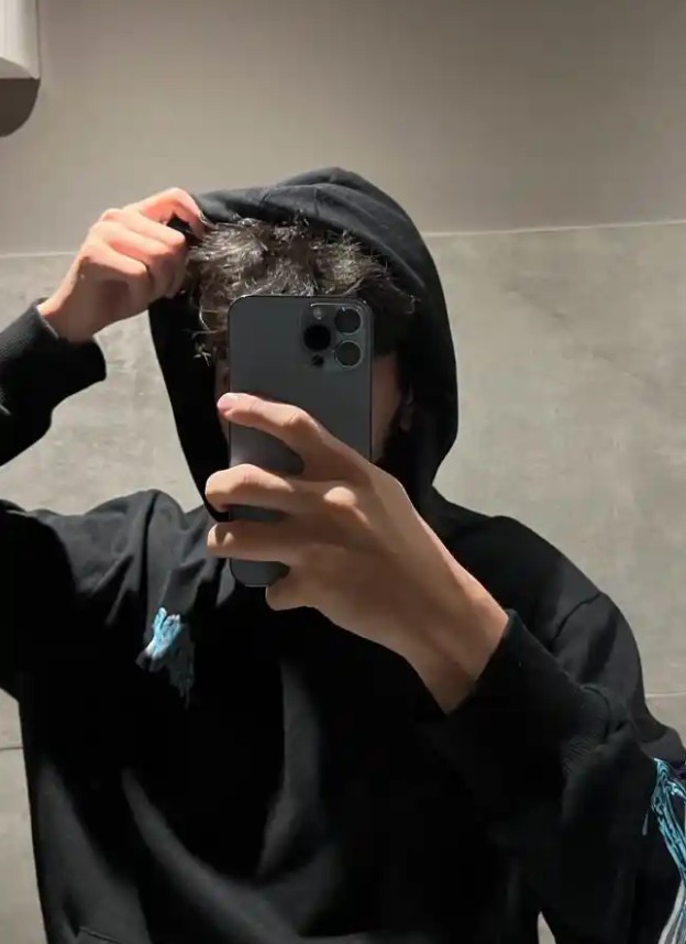 Hidden Face Boys Pic