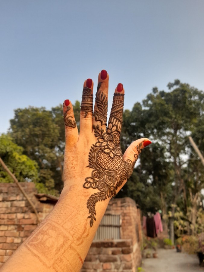Finger Mehndi Design