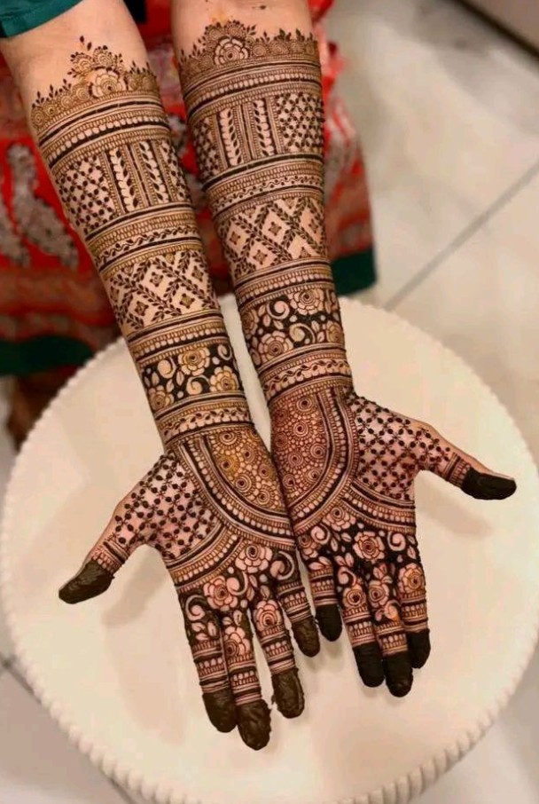 [555+] Bridal Mehndi Design Images, Pics, Photos, & Pictures (2026)