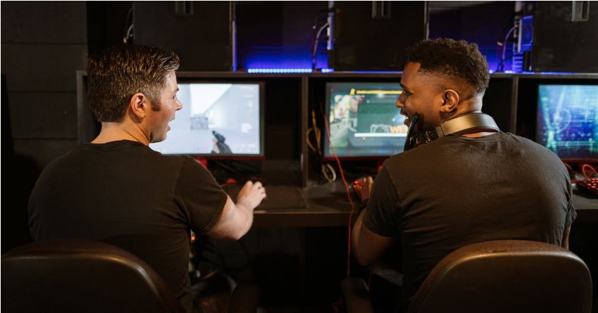 How Online Gaming Changed the Way People Play, Compete, and Connect
