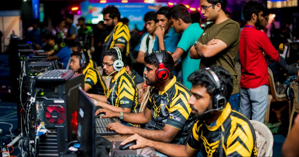 Esports in Sri Lanka: From Gaming Cafés to Serious Competitions